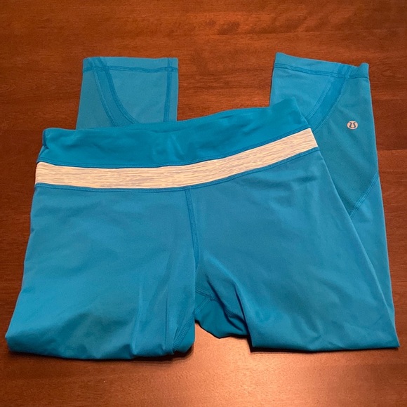 Lululemon🍋Run Inspire Crop Il - Picture 2 of 6